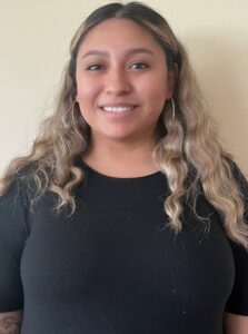 Isa Segura Headshot